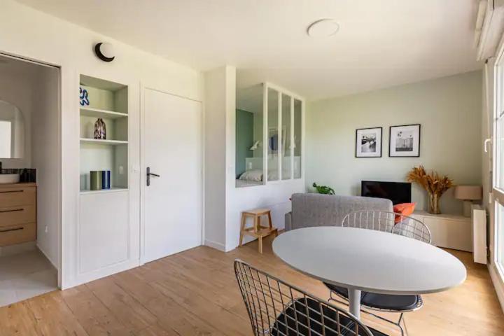 Charmant Appartement Calme Proche De Paris Saint-Denis  Exterior foto